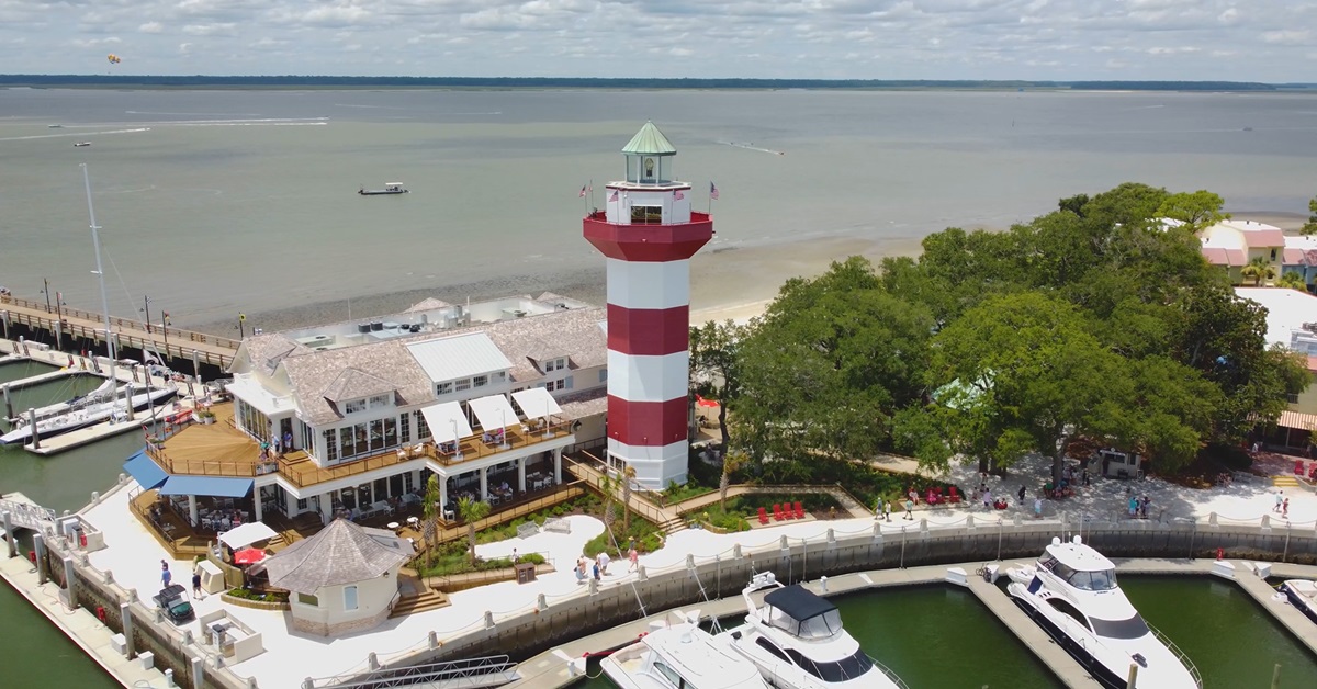 5 Reasons to Visit the Harbour Town Lighthouse in April